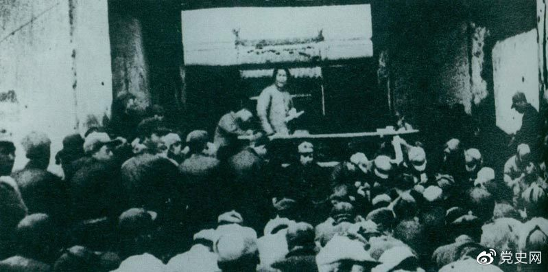 1935年12月27日，毛澤東在陜北瓦窯堡黨的活動分子會議上作《論反對日本帝國主義的策略》報(bào)告。